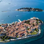 Nino-3 By Interhome Poreč