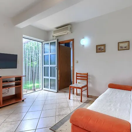 Nino-3 By Interhome Poreč