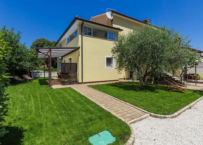 Nino-3 By Interhome Poreč